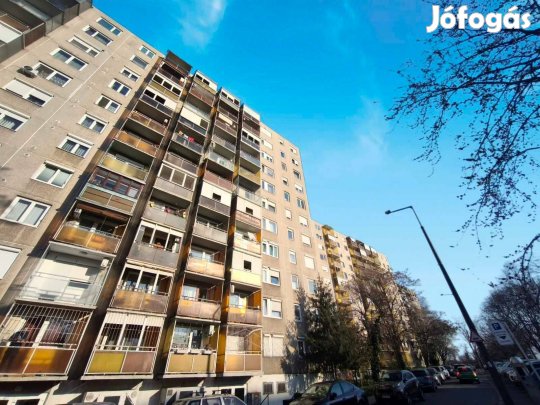 Miskolc Király utcában 55 m 2 szobás jó állapotú Erkélyes lakás