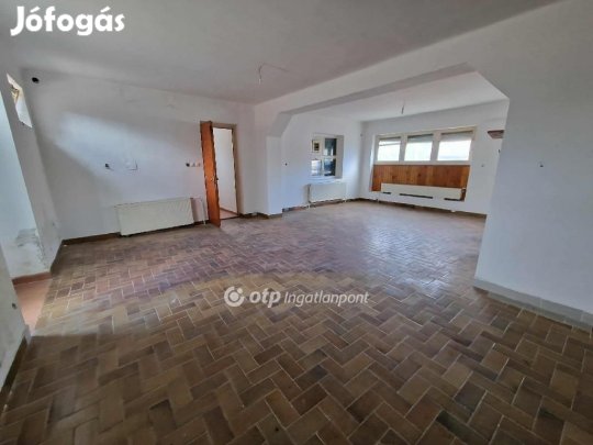 Miskolci 170 nm-es ház eladó