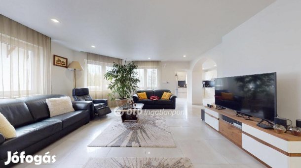 Miskolci 98 nm-es ház eladó