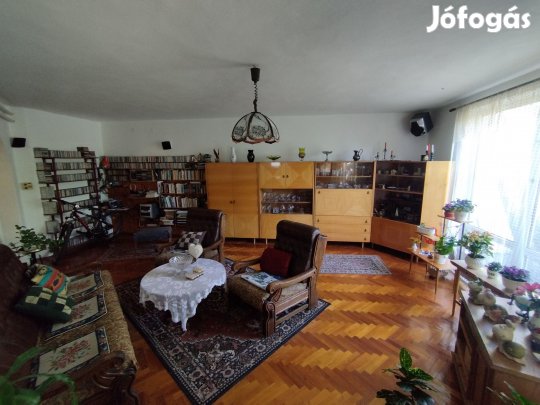 Miskolcon eladó 5 szobás családi ház