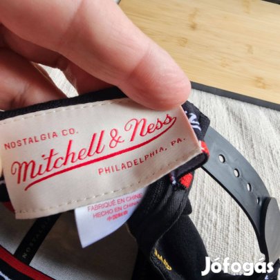 Mitchell & Ness Chicago Bulls NBA Finals 1996 Gold sapka új