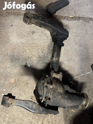 Mitshubishi pajero elő diffi