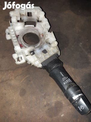 Mitsubishi L200 06-14 Ablaktörlő Kapcsoló