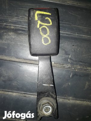 Mitsubishi L200 06-14 Bal Első Biztonsági Öv Csatlakozó