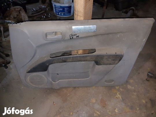Mitsubishi L200 06-14 Jobb Első Ajtókárpit