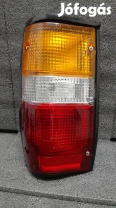 Mitsubishi L200 hátsólámpa bal 1987-1995