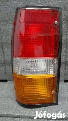 Mitsubishi L200 hátsólámpa jobb 1987-1995