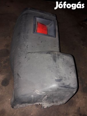 Mitsubishi L300 Bal Hátsó Lökhárító Elem