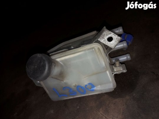 Mitsubishi L300 Fékfolyadék Tartály