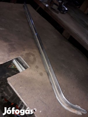 Mitsubishi L300 Jobb Tolóajtó Sín