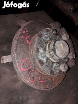 Mitsubishi L400 Bal Első Csonkállvány Kerékaggyal + Féknyereg