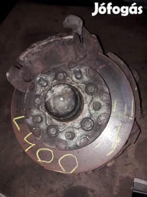 Mitsubishi L400 Jobb Első Csonkállvány Kerékaggyal + Féknyereg