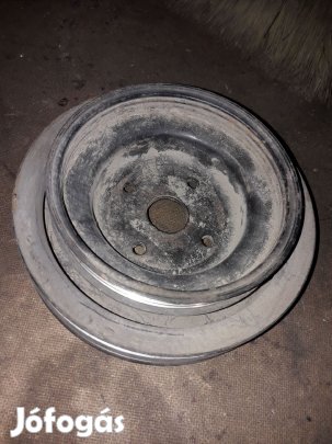 Mitsubishi L400 Vízpumpa Szíjtárcsa