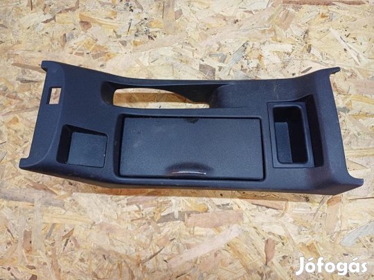 Mitsubishi Lancer VIII (2008-2017) Középső Tároló