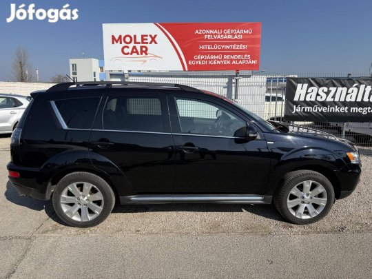 Mitsubishi Outlander 2.2 DI-D Instyle Navi 4WD...