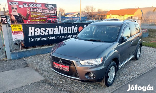 Mitsubishi Outlander 2.2 DI-D Intense Plus Auto...