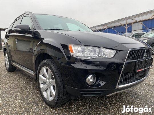 Mitsubishi Outlander 2.2 D Intense Plus 4WD 7 S...