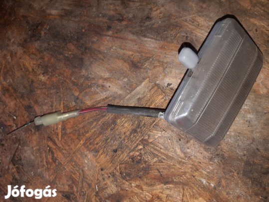 Mitsubishi Pajero Hátsó Olvasólámpa