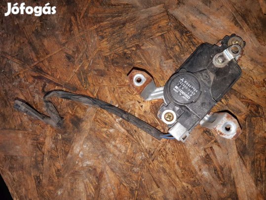 Mitsubishi Pajero Jobb Hátsó Ajtó Központizár Motor