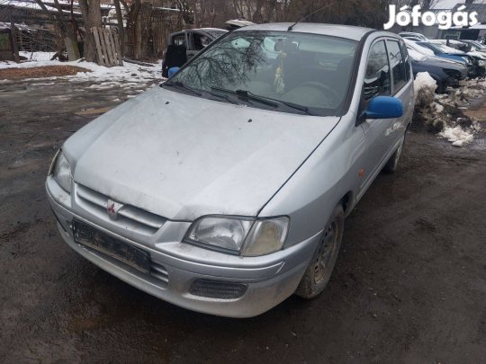 Mitsubishi Space Star 1.3 karosszéria alkatrészei