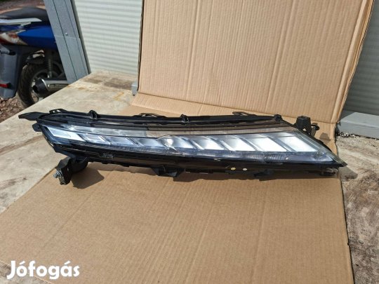 Mitsubishi eclipse cross jobb első menetfény+áfa