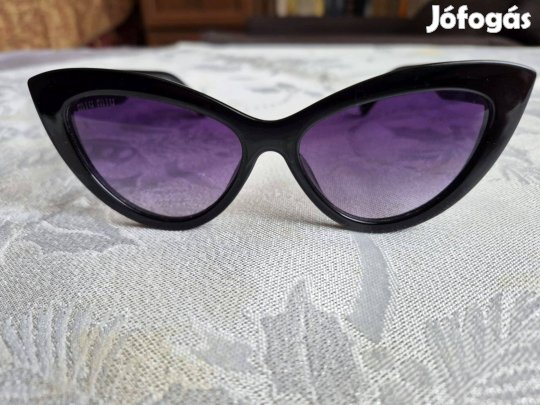 Miu Miu Napszemüveg