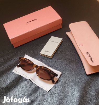 Miu Miu napszemüveg