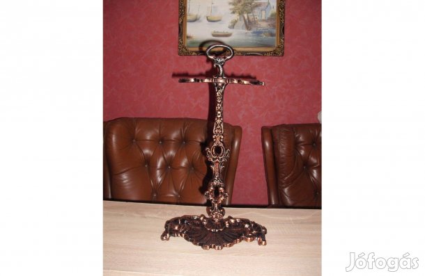 Míves esernyőtartó eladó!