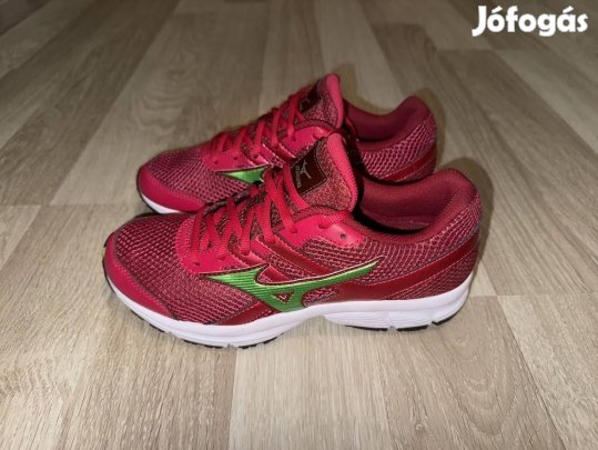 Mizuno Spark Wide futócipő 38 -as