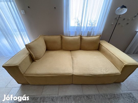 Möbelix mustársárga kanapé