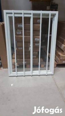 Mobil konténerhez ablak kerettel 96x124x7cm