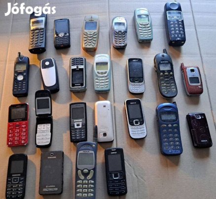 Mobiltelefon gyűjtemény egyben 24 db javításra, alkatrésznek