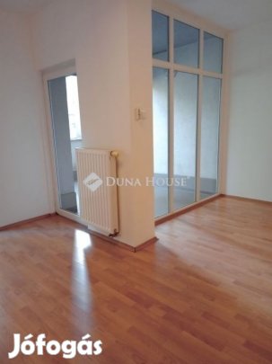 Modern 1,5 Szobás Lakás, Budapest 8. ker.