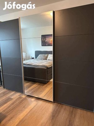 Modern Antracit szürke tükrös gardrób szekrény