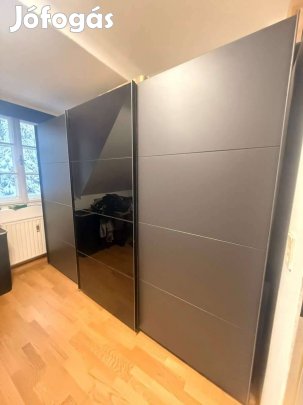 Modern Fekete/grafit szürke toló ajtós gardrób