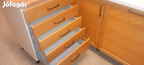 Modern IKEA bükkfa konyhabútor komplett gépekkel 