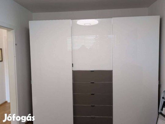 Modern Magasfény hatású üveglapos fehér barna toló ajtós gardrób