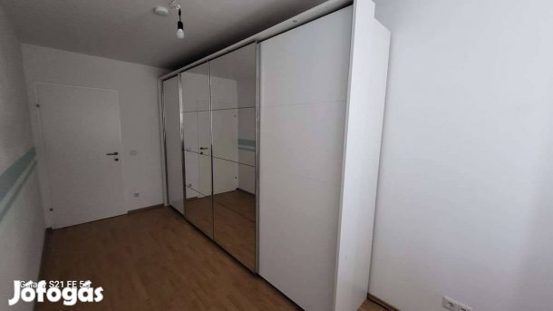 Modern Matt fehér tükrös toló ajtós gardrób szekrény