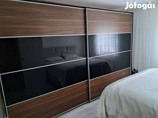 Modern Óriás Fekete/Barna toló ajtós gardrób szekrény