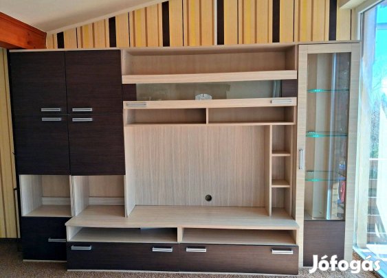 Modern, nappali szekrénysor eladó