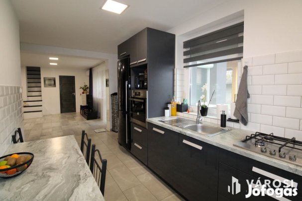 Modern családi ház eladó Szegeden