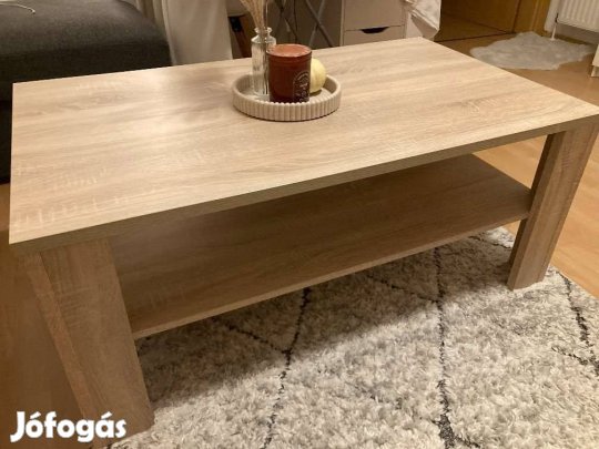 Modern dohányzóasztal tölgyfa hatású kivitelben szép állapotban