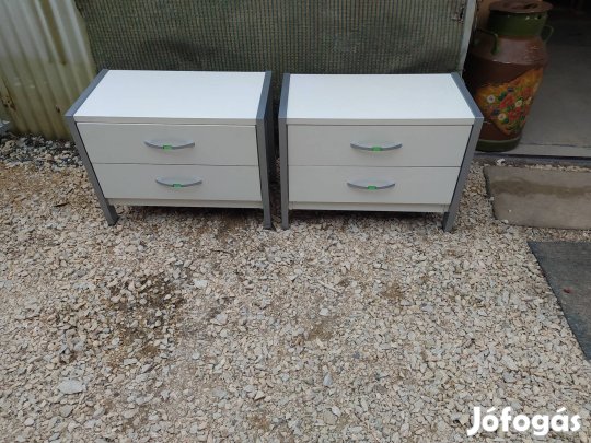 Modern fehér éjjeliszekrények 