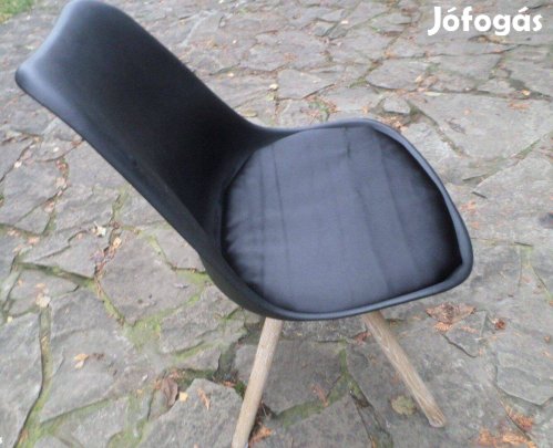 Modern fekete szék étkezőszék