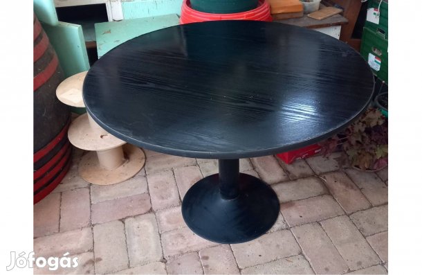 Modern fém lábú fa asztal 90 cm átmérő, 62 cm magas