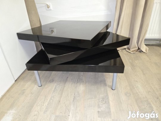 Modern forgatható dohányzóasztal