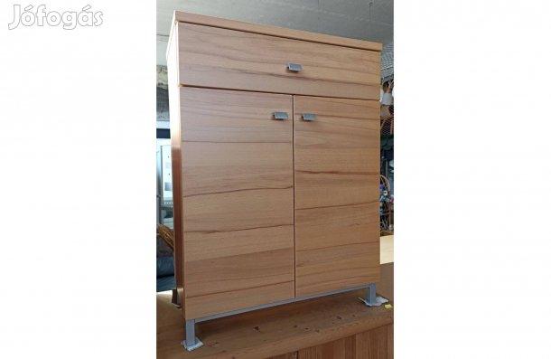 Modern komód eladó