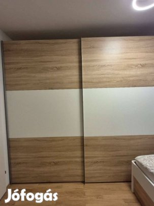 Modern matt fehér tölgy toló ajtós gardrób szekrény