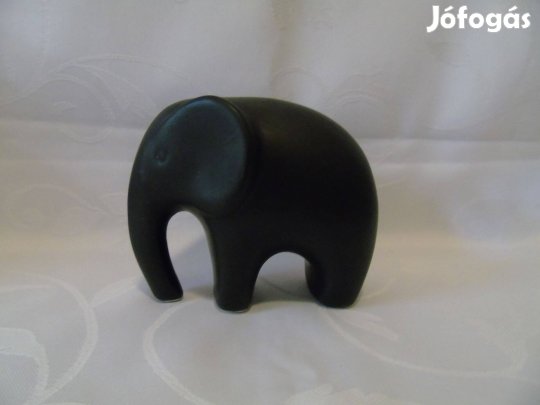 Modern matt fekete színű kerámia elefánt dísztárgy