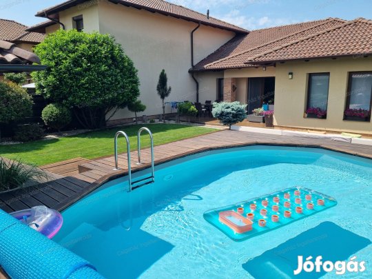 Modern mediterrán ikerház Nyíregyházán  teljes berendezéssel,